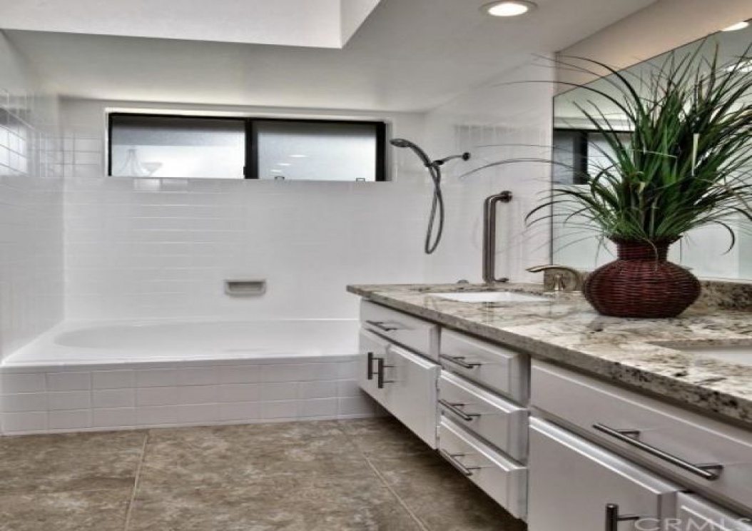 5160 VIA MARIPOSA , Yorba Linda CA: 