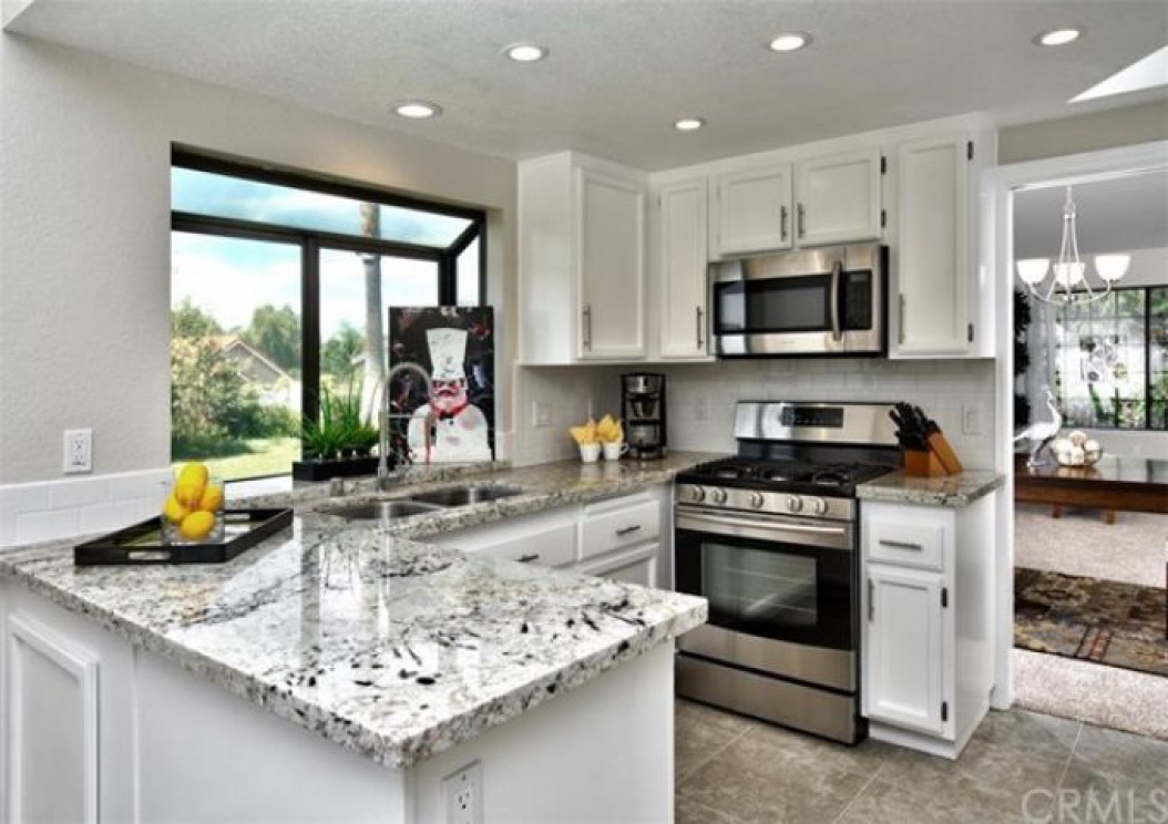 5160 VIA MARIPOSA , Yorba Linda CA: 