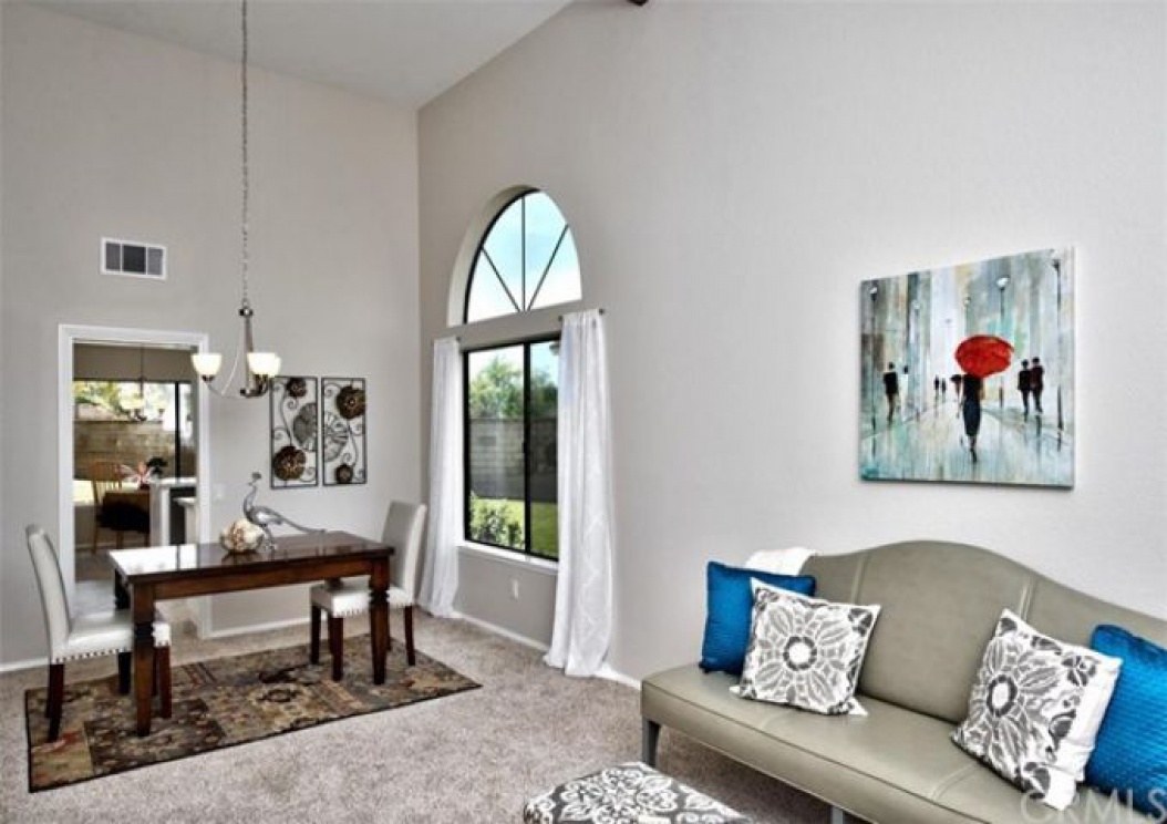 5160 VIA MARIPOSA , Yorba Linda CA: 