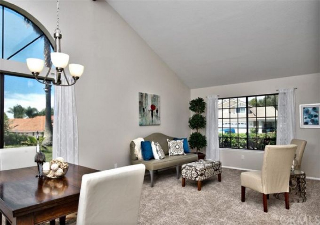 5160 VIA MARIPOSA , Yorba Linda CA: 