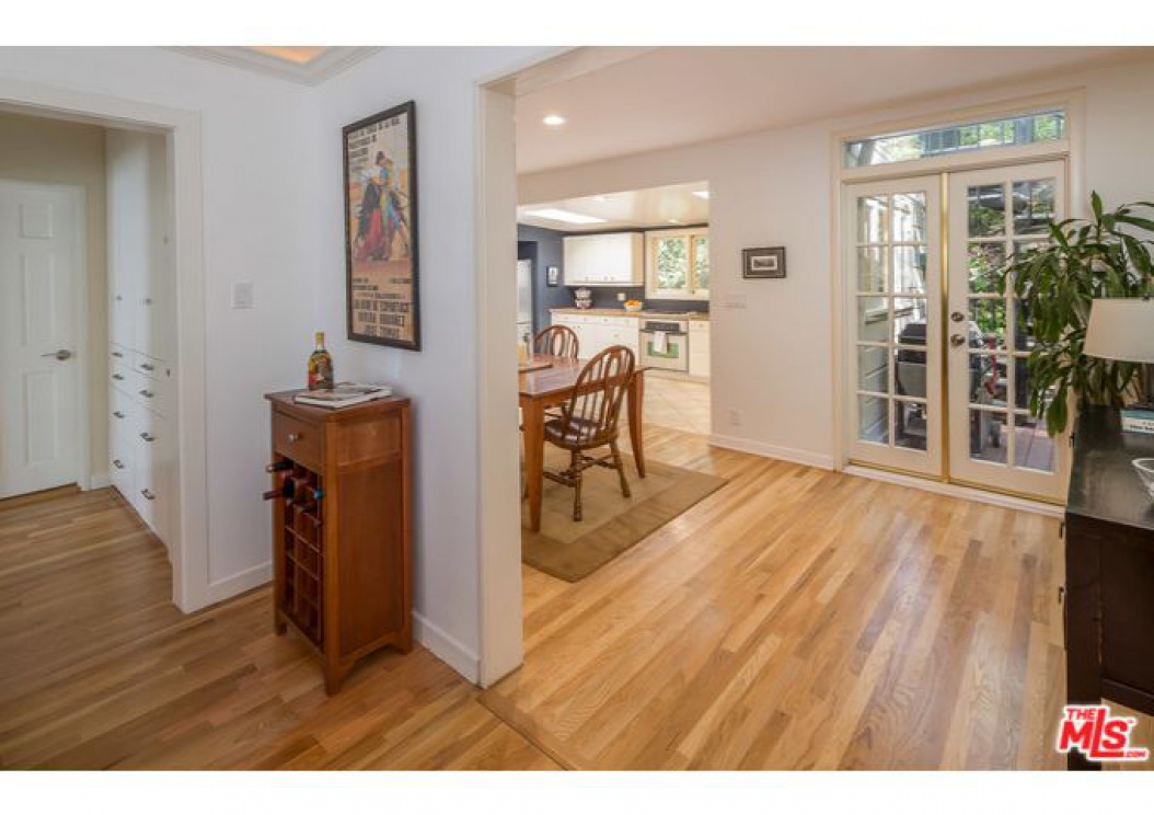 9831 EASTON Drive , Beverly Hills CA: 