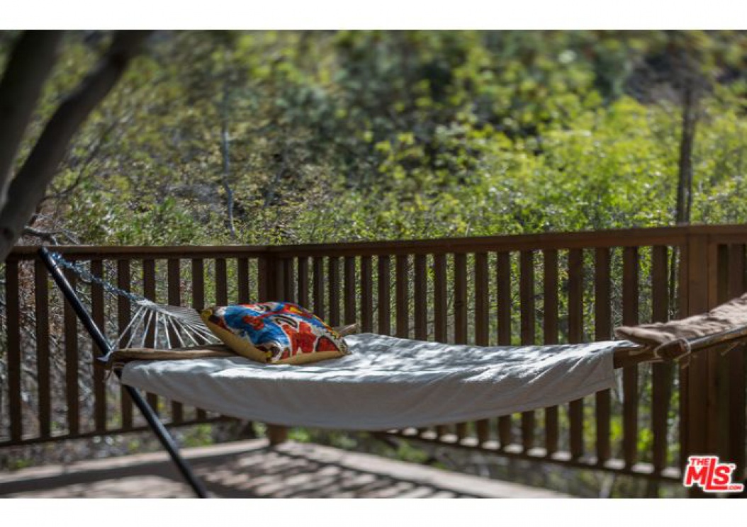 9831 EASTON Drive , Beverly Hills CA: 