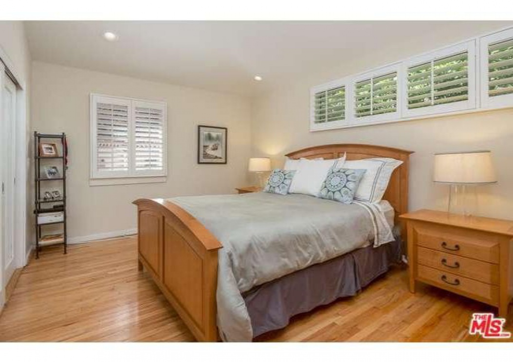 9831 EASTON Drive , Beverly Hills CA: 