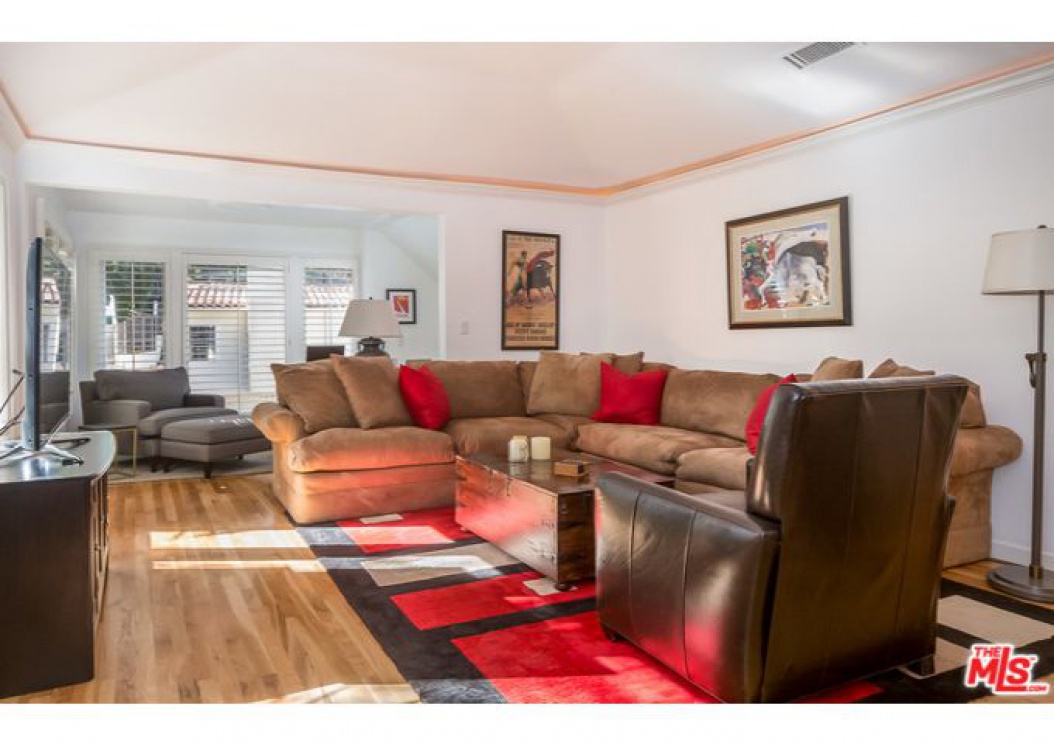 9831 EASTON Drive , Beverly Hills CA: 