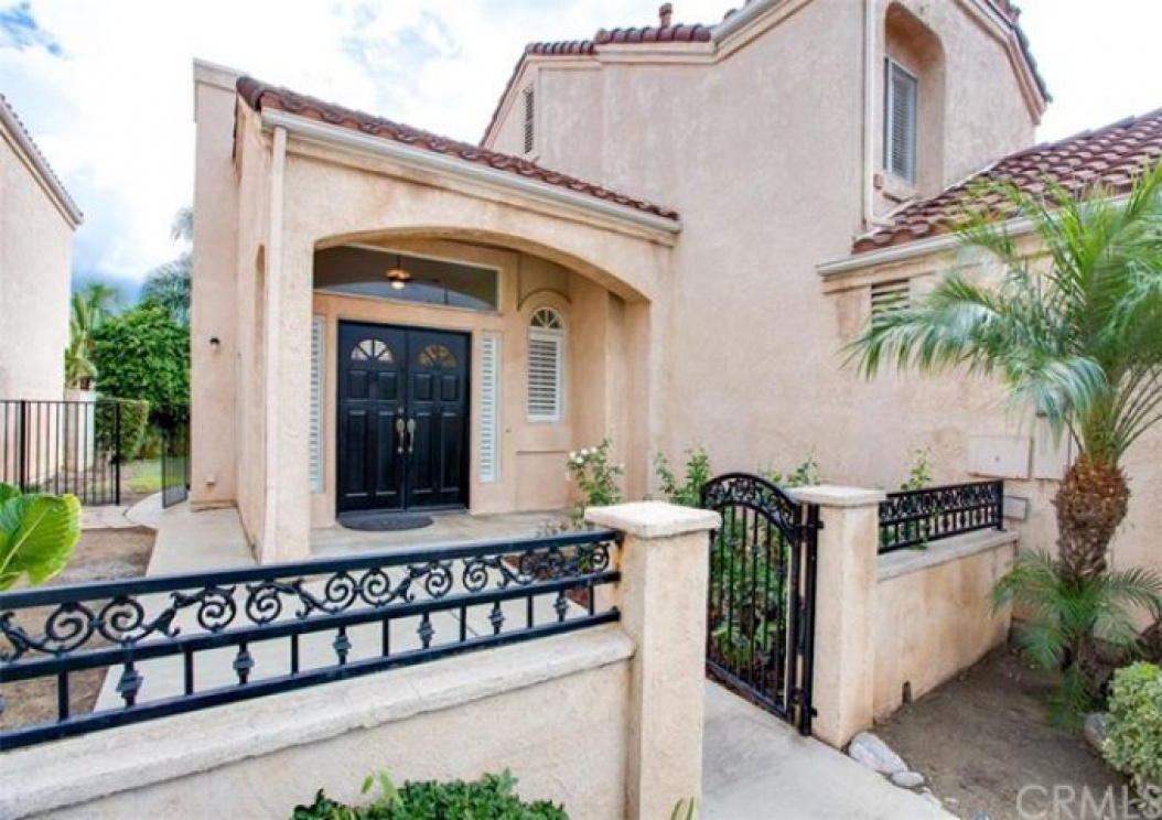 25604   Aragon  Way , Yorba Linda CA: 