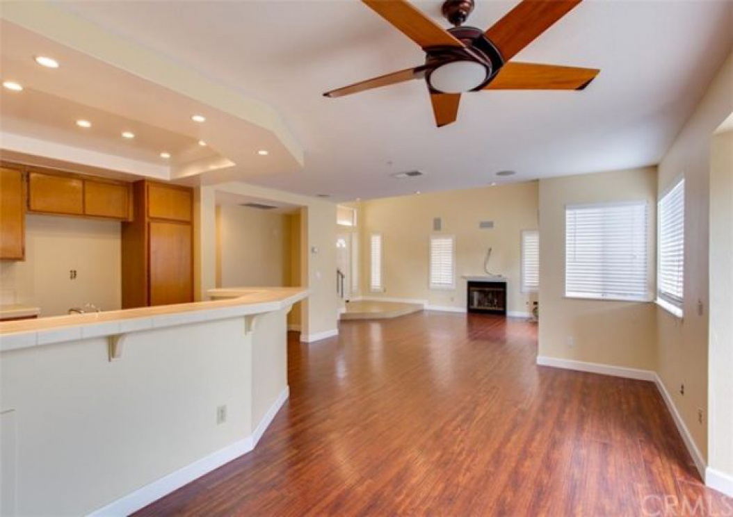 25604   Aragon  Way , Yorba Linda CA: 