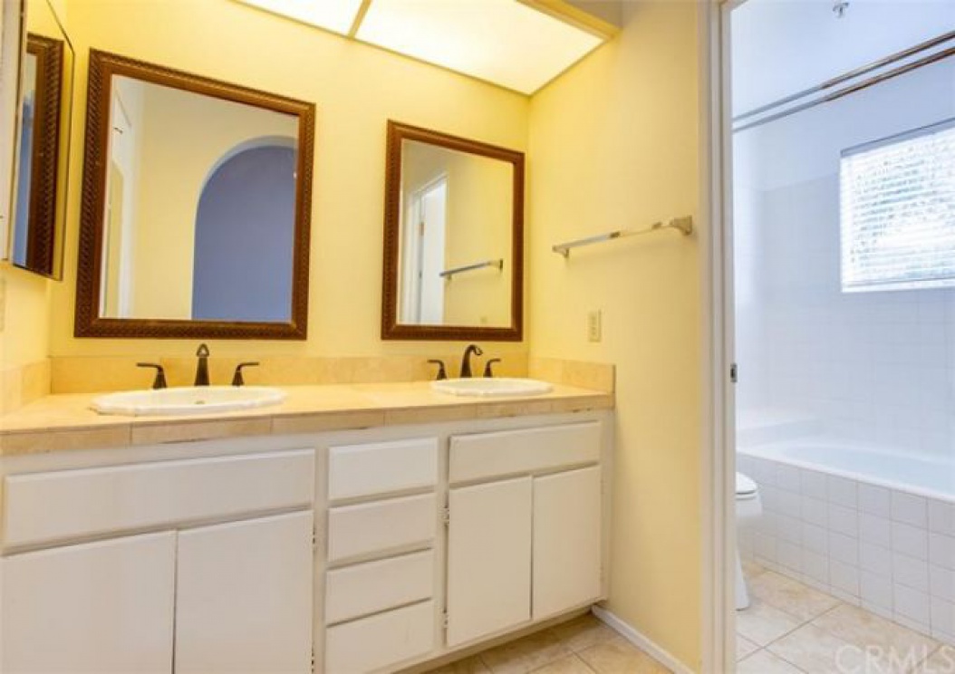 25604   Aragon  Way , Yorba Linda CA: 