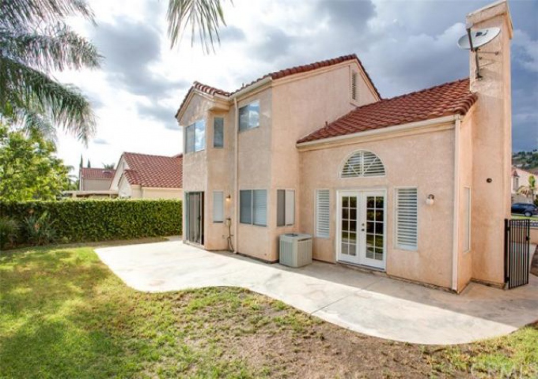 25604   Aragon  Way , Yorba Linda CA: 