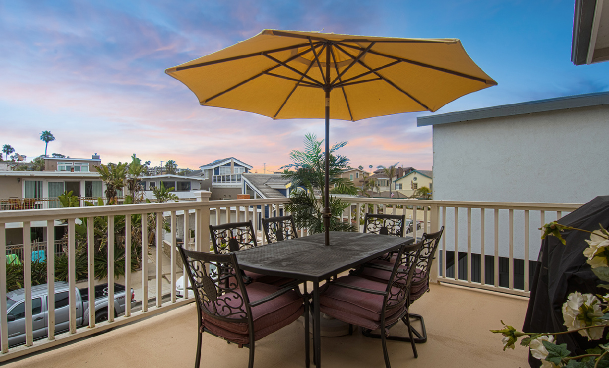 4710 Seashore Drive , Newport Beach CA: 