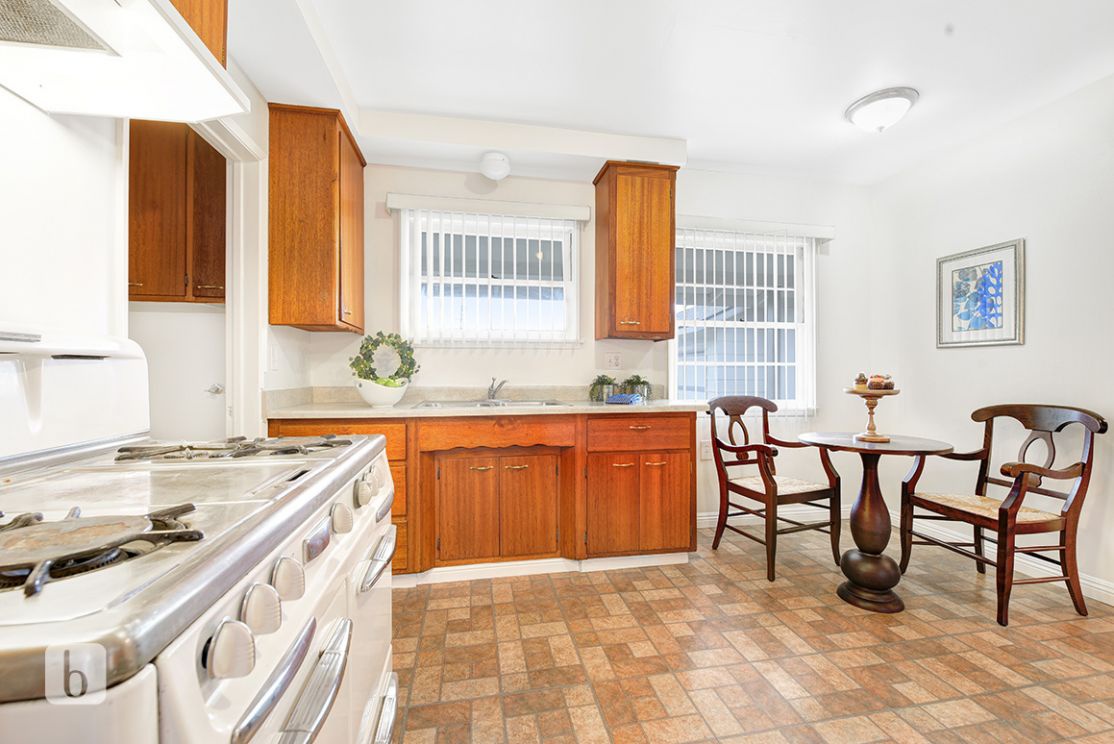 1905  East Almond  Drive , Anaheim CA: 