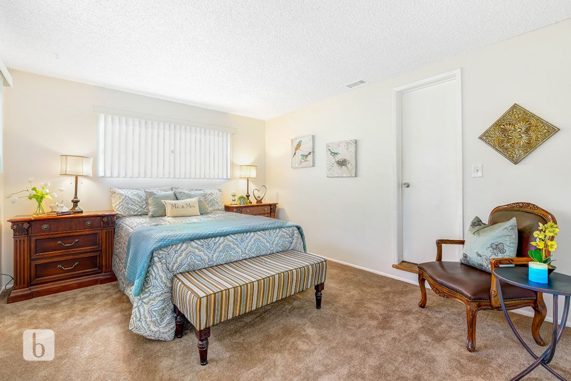 1905  East Almond  Drive , Anaheim CA: 