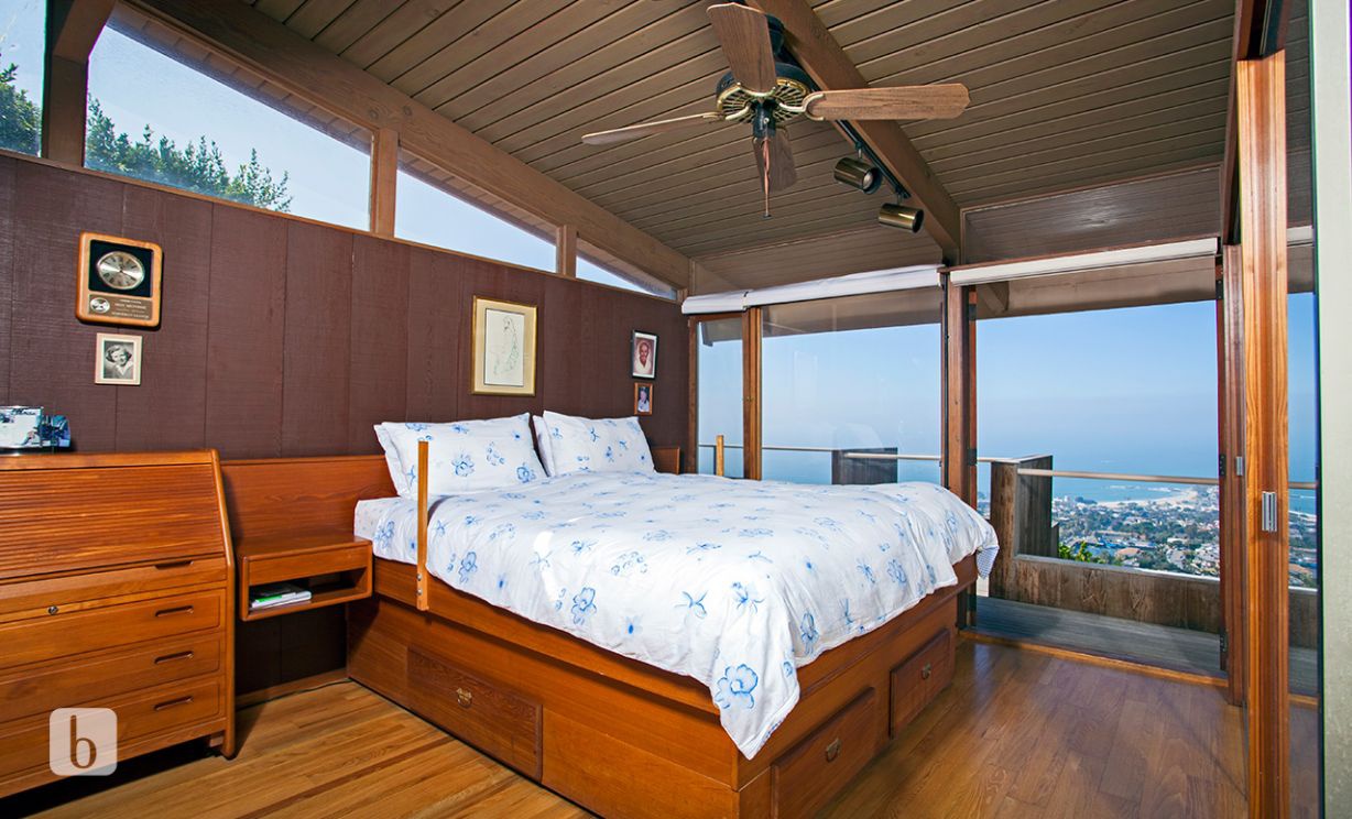 1677 Thurston Drive, Laguna Beach CA: