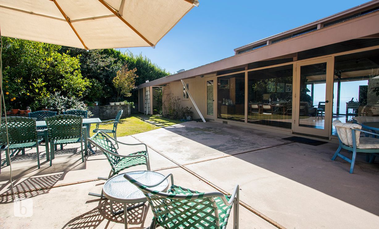 1677 Thurston Drive, Laguna Beach CA: