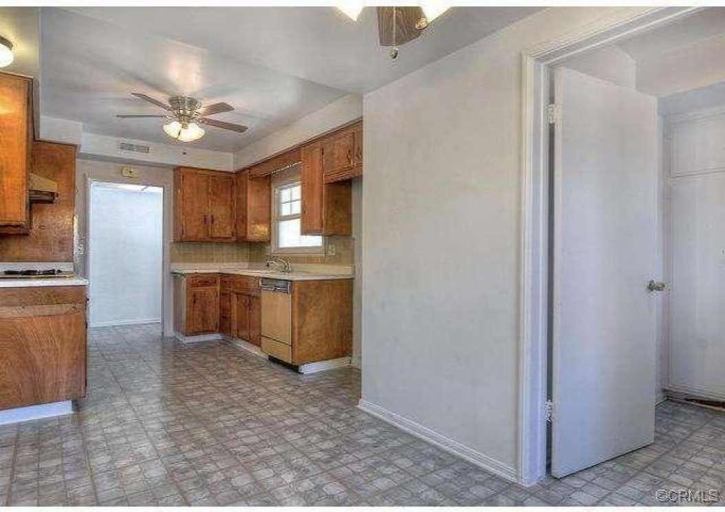 526 South Plymouth Place , Anaheim CA: 