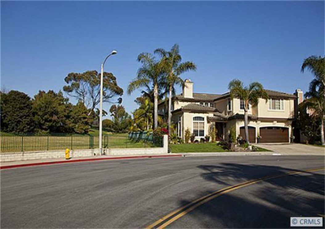 CA, Orange :
