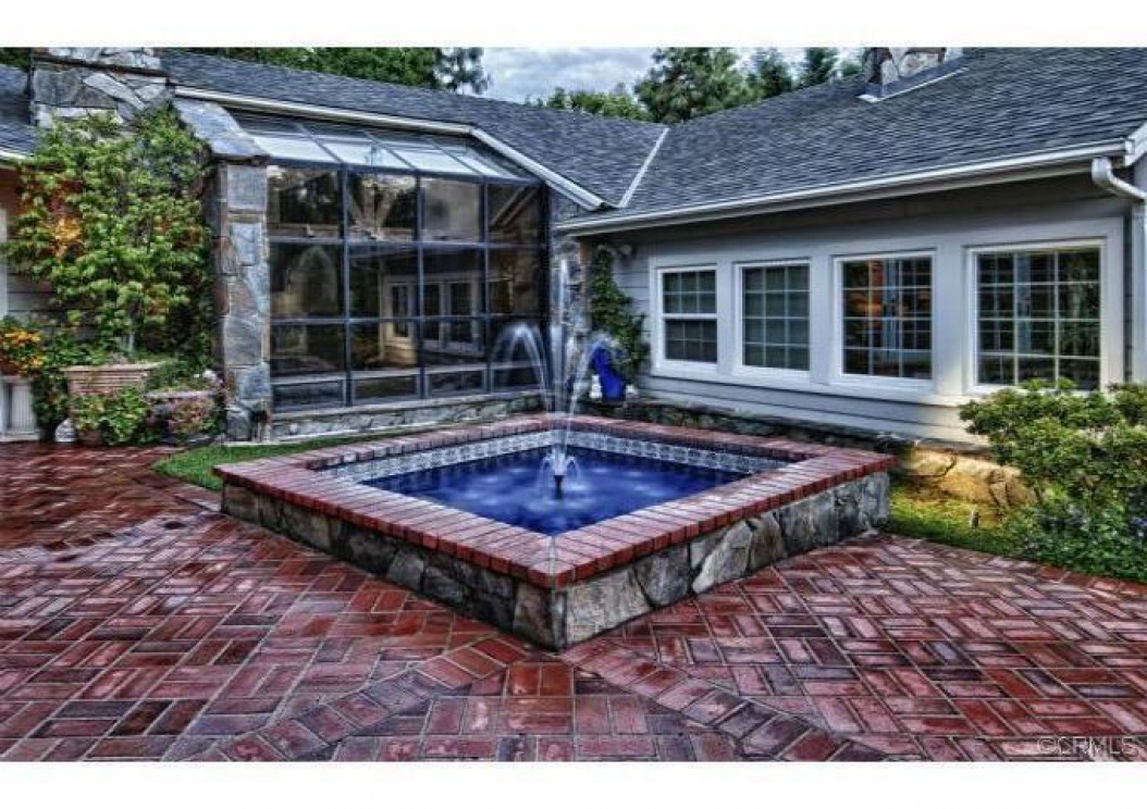 2215 VALLE Drive, La Habra Height CA: 