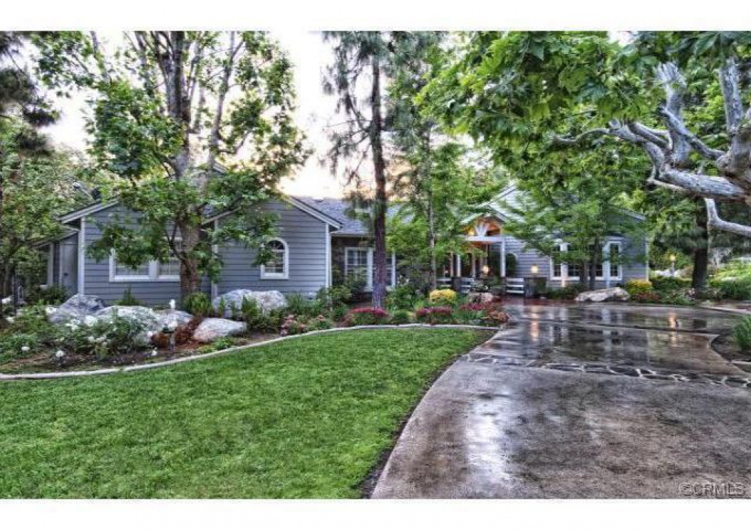 2215 VALLE Drive, La Habra Height CA: 