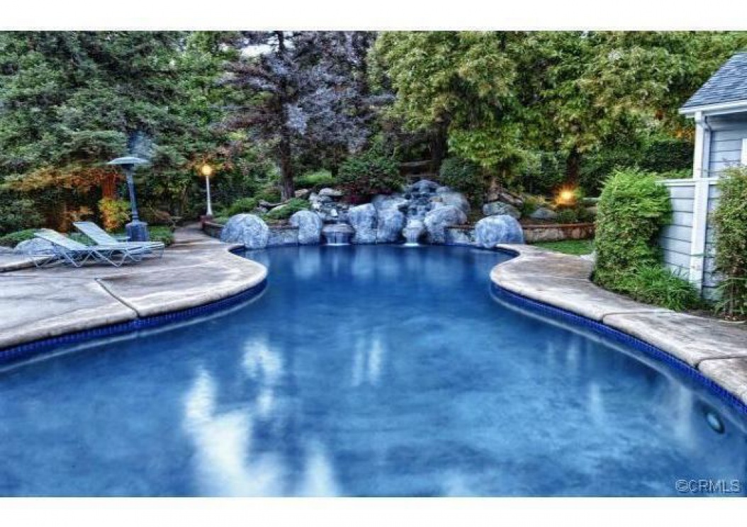 2215 VALLE Drive, La Habra Height CA: 