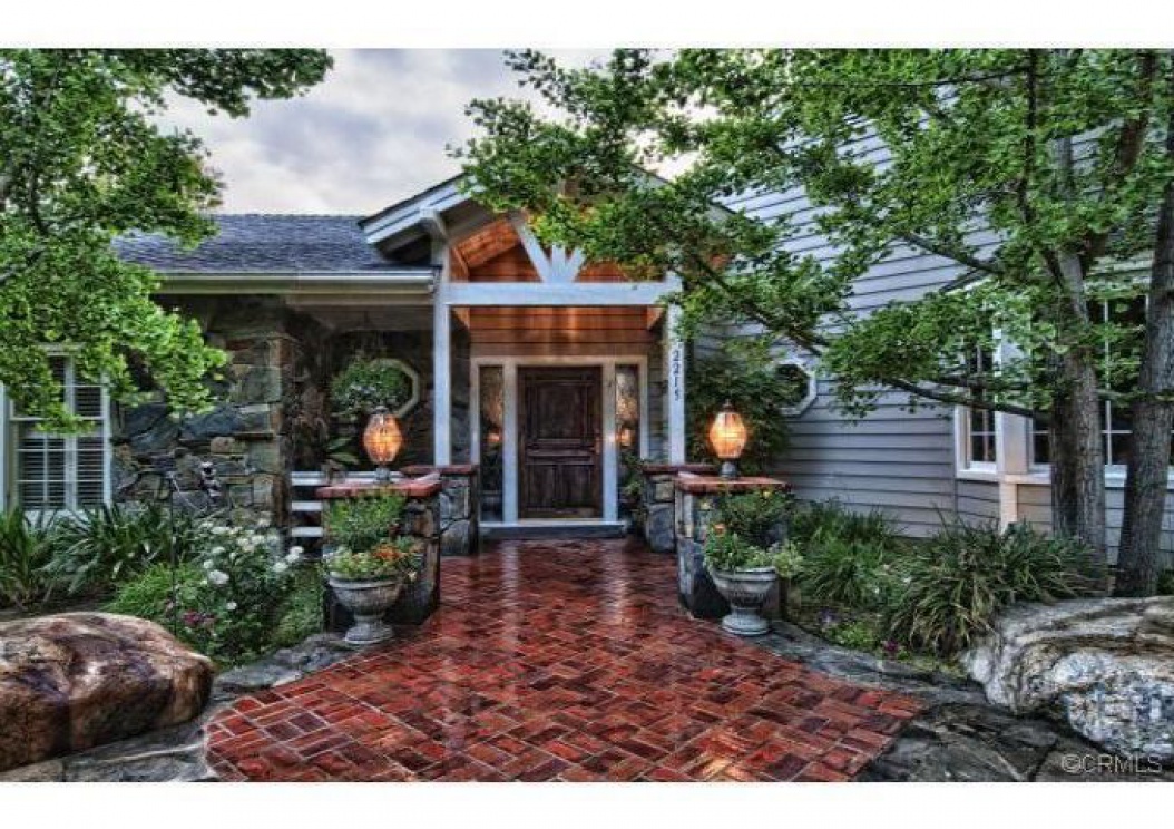 2215 VALLE Drive, La Habra Height CA: 