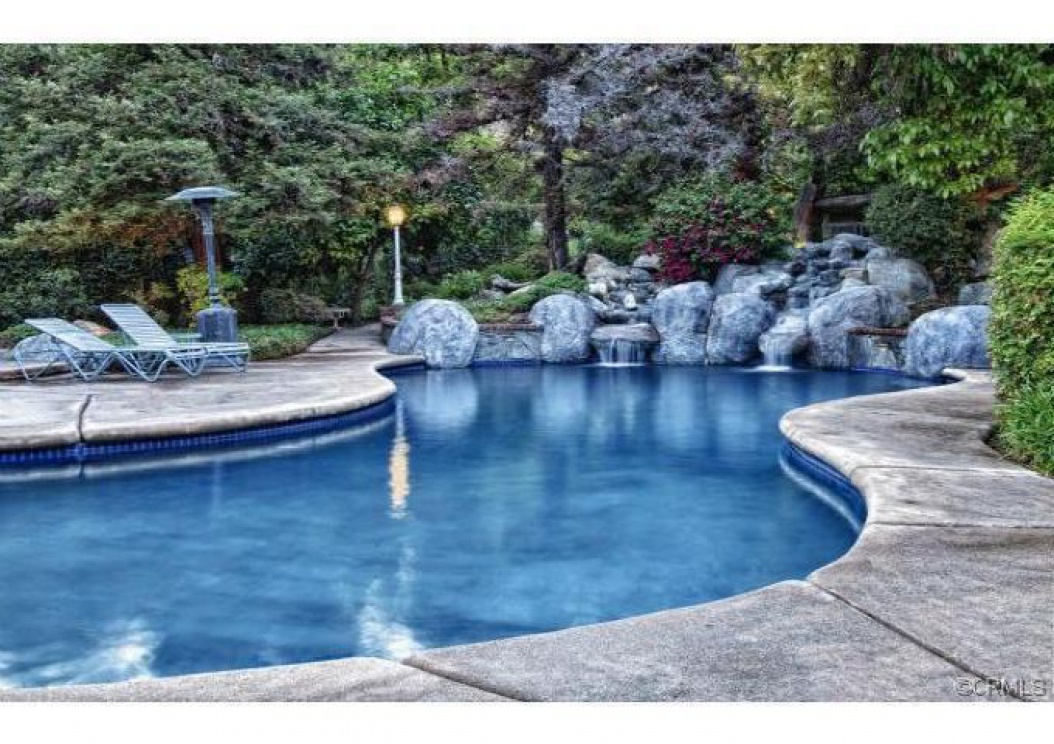 2215 VALLE Drive, La Habra Height CA: 