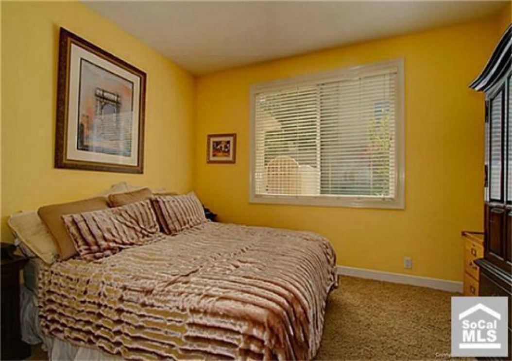 CA, Orange :