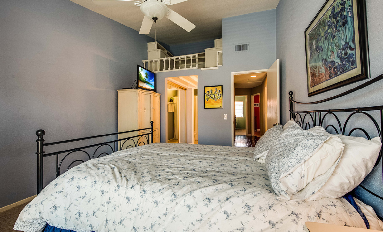 16 Daylily, Rancho Santa Margarita CA: 