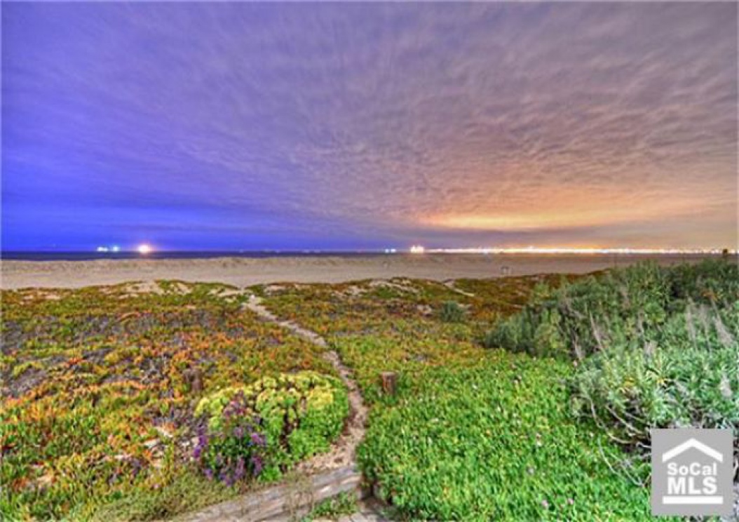 16461 S Pacific, Sunset Beach CA: 