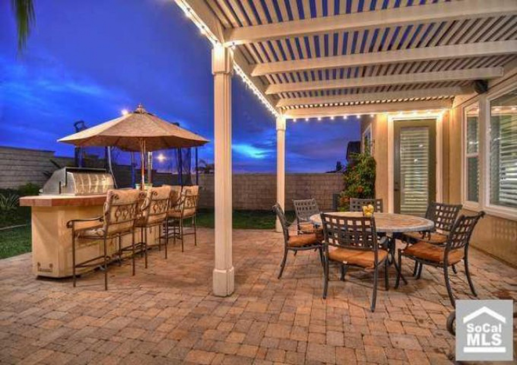 18668 Oaklawn Ln, Yorba Linda CA: 