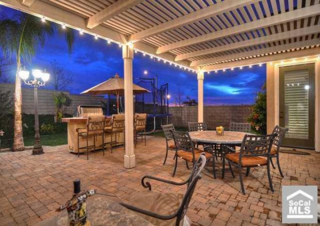 18668 Oaklawn Ln, Yorba Linda CA: 