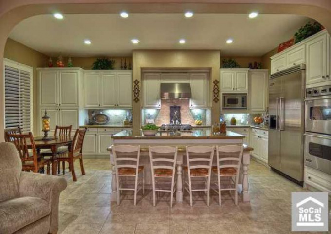 18668 Oaklawn Ln, Yorba Linda CA: 