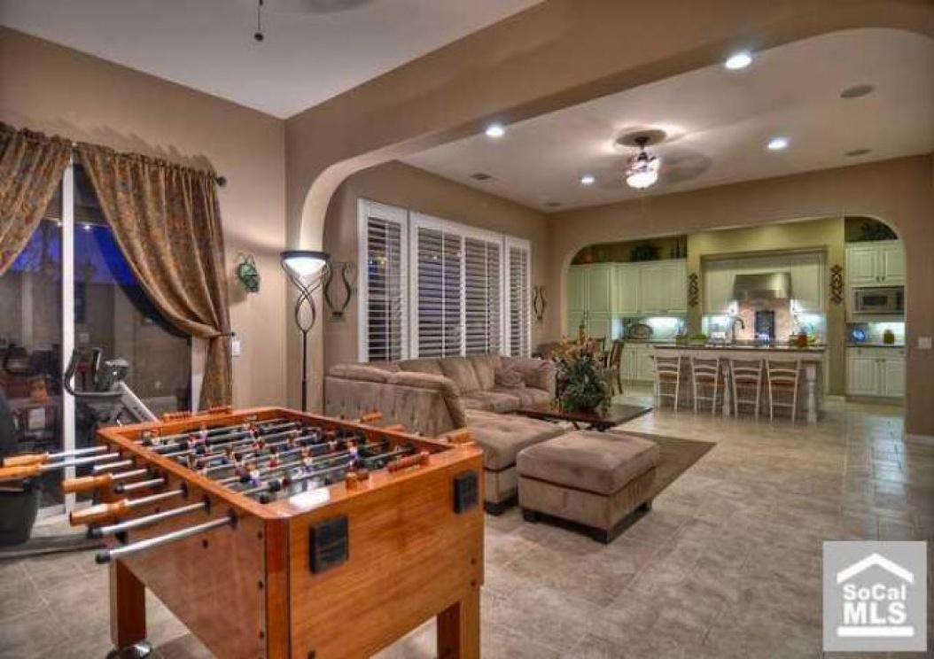 18668 Oaklawn Ln, Yorba Linda CA: 