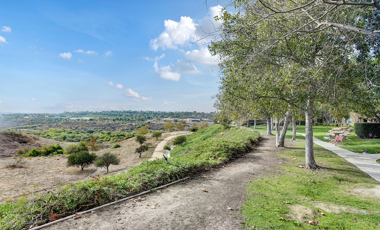 73 Chadron Cir, Ladera Ranch CA: 