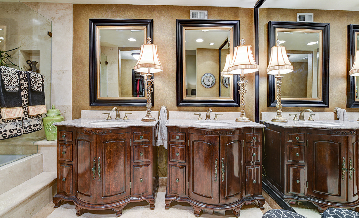 220 Nice Lane, Newport Beach CA: