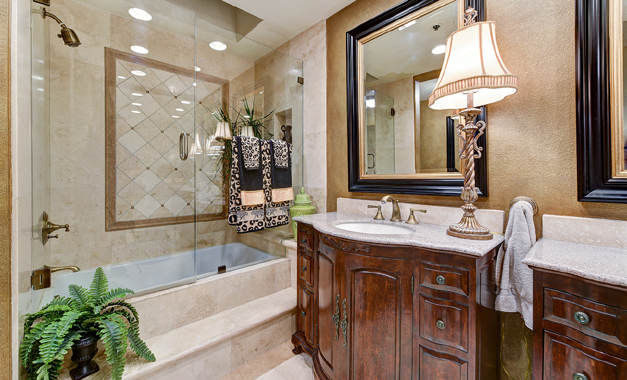 220 Nice Lane, Newport Beach CA: