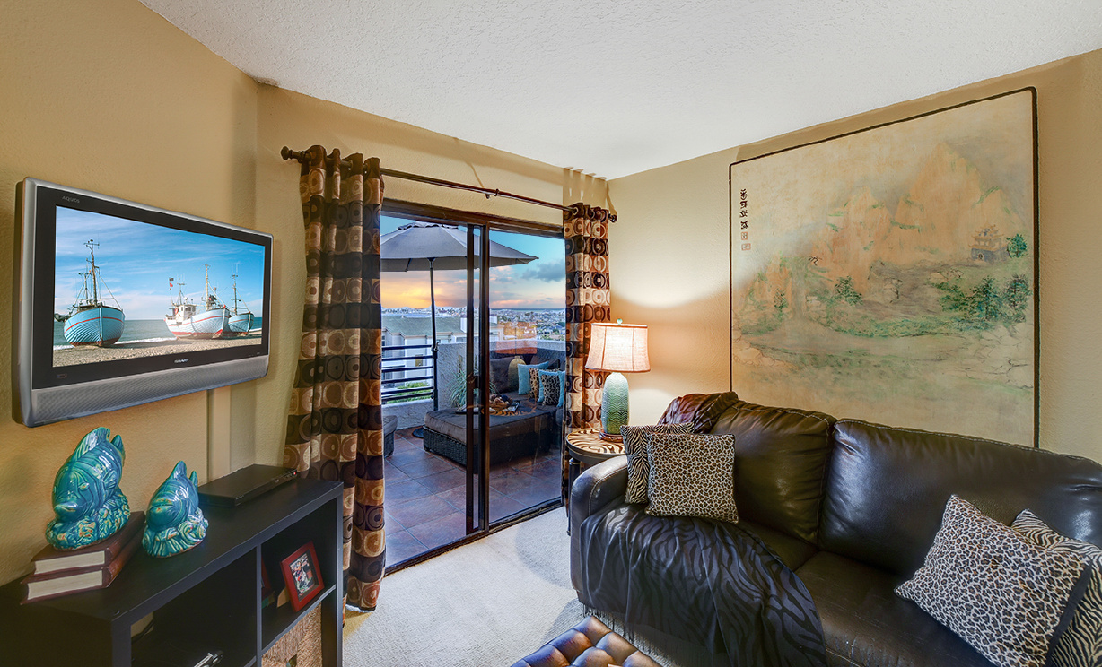 220 Nice Lane, Newport Beach CA: