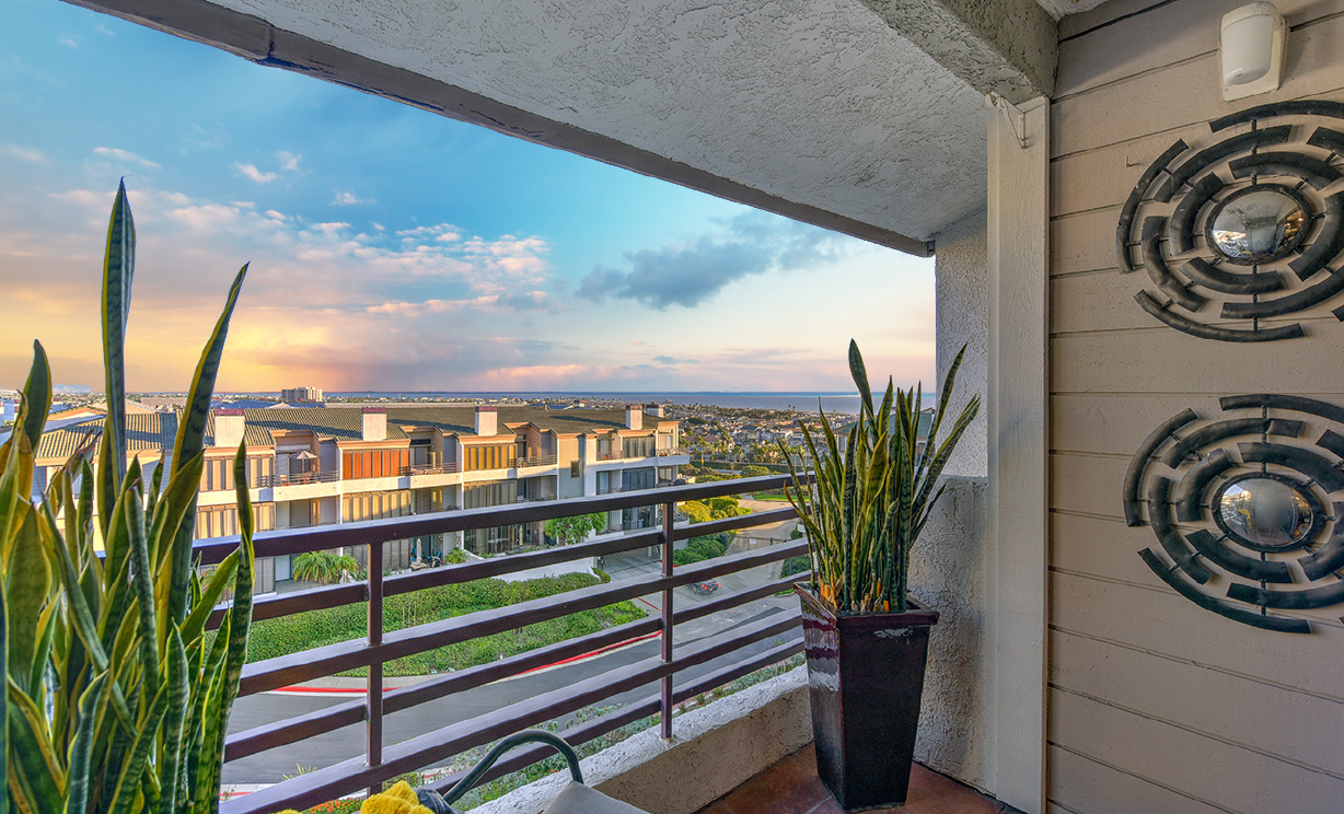 220 Nice Lane, Newport Beach CA: