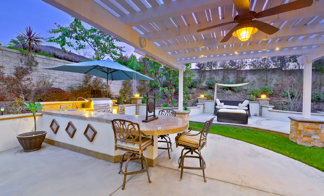 18650 Oaklawn Ln, Yorba Linda CA: