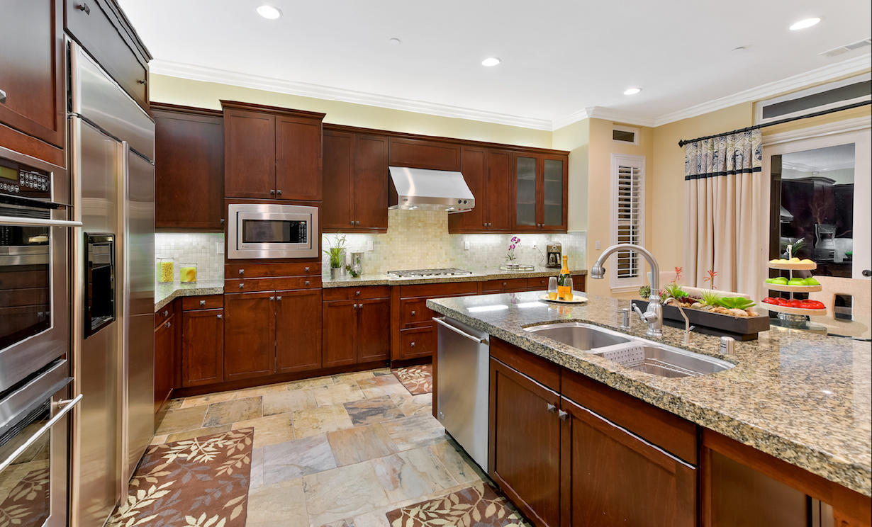 18650 Oaklawn Ln, Yorba Linda CA: