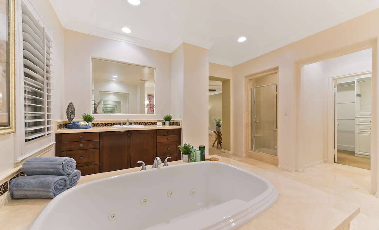 18650 Oaklawn Ln, Yorba Linda CA: