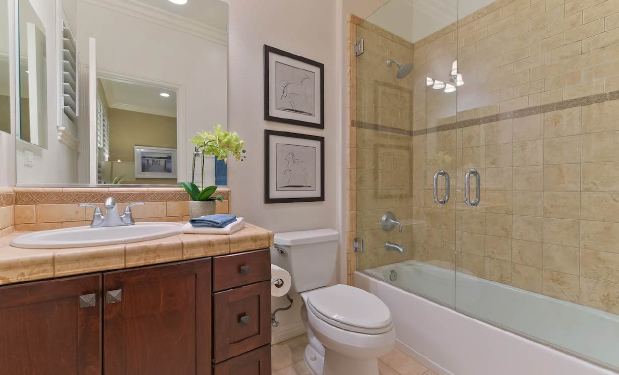 18650 Oaklawn Ln, Yorba Linda CA: