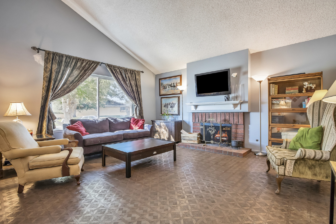 5742 Lynnbrook, Yorba Linda CA: 