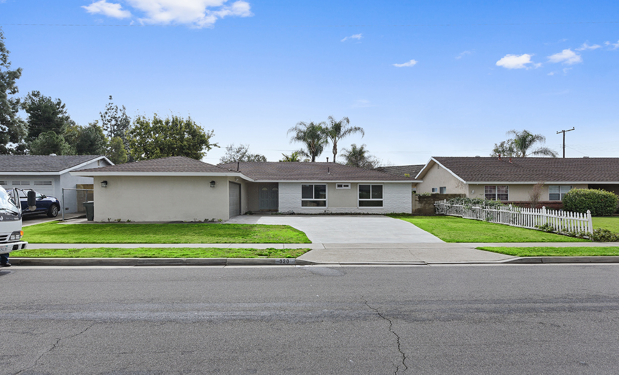 320 Somerset Drive, Placentia CA: 