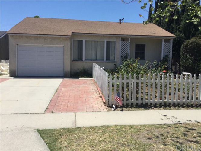 4985 Montair Avenue, Lakewood, CA 90712