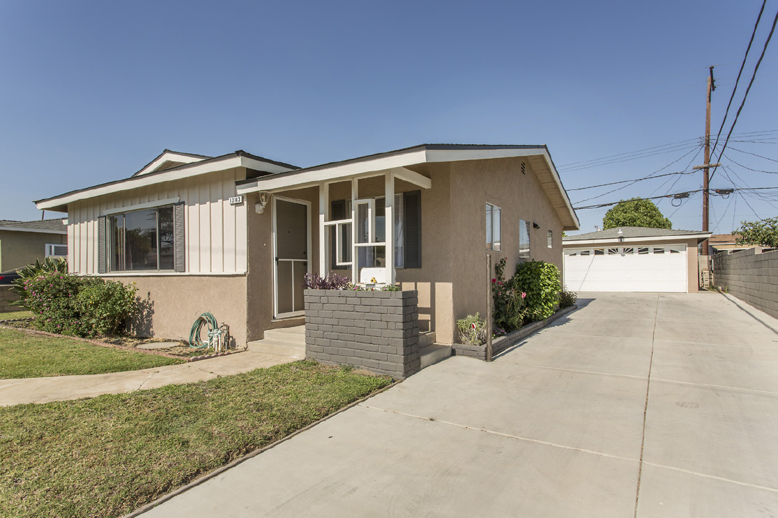 13143 16th Street, Chino CA: