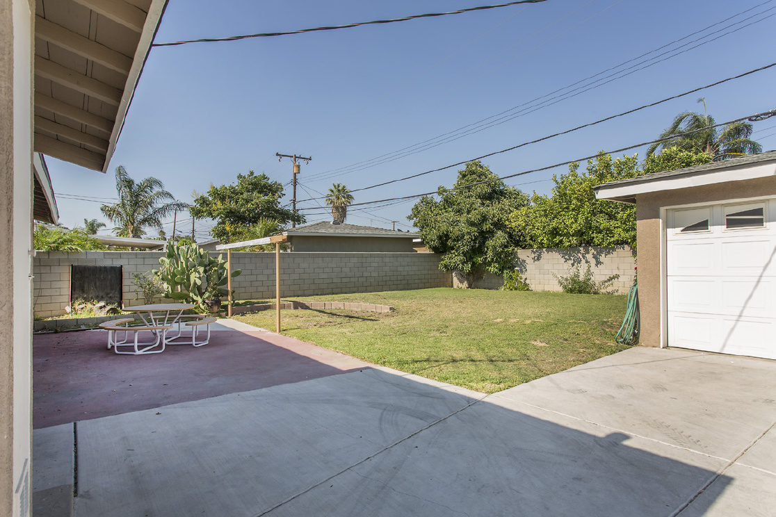 13143 16th Street, Chino CA:
