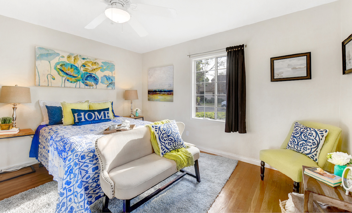 2288 Stearnlee Avenue, Long Beach CA: