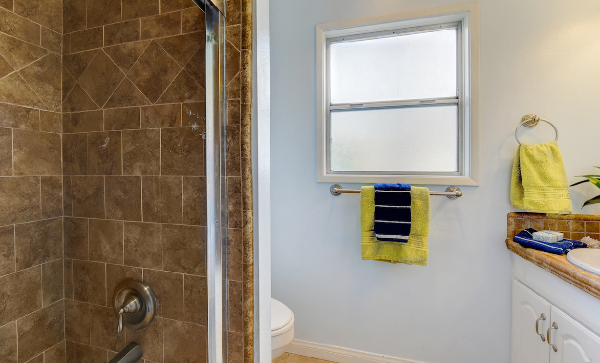 2288 Stearnlee Avenue, Long Beach CA: