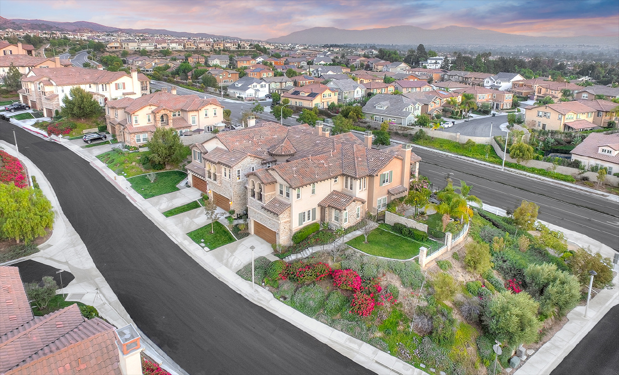 17882 Via Roma, Yorba Linda CA: