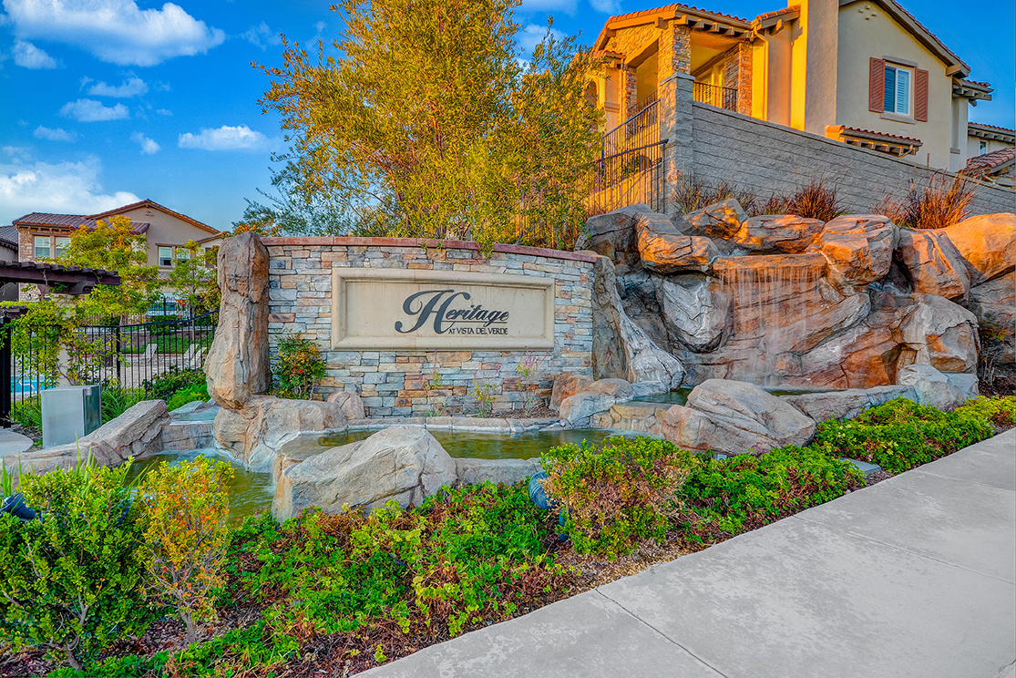 17882 Via Roma, Yorba Linda CA: