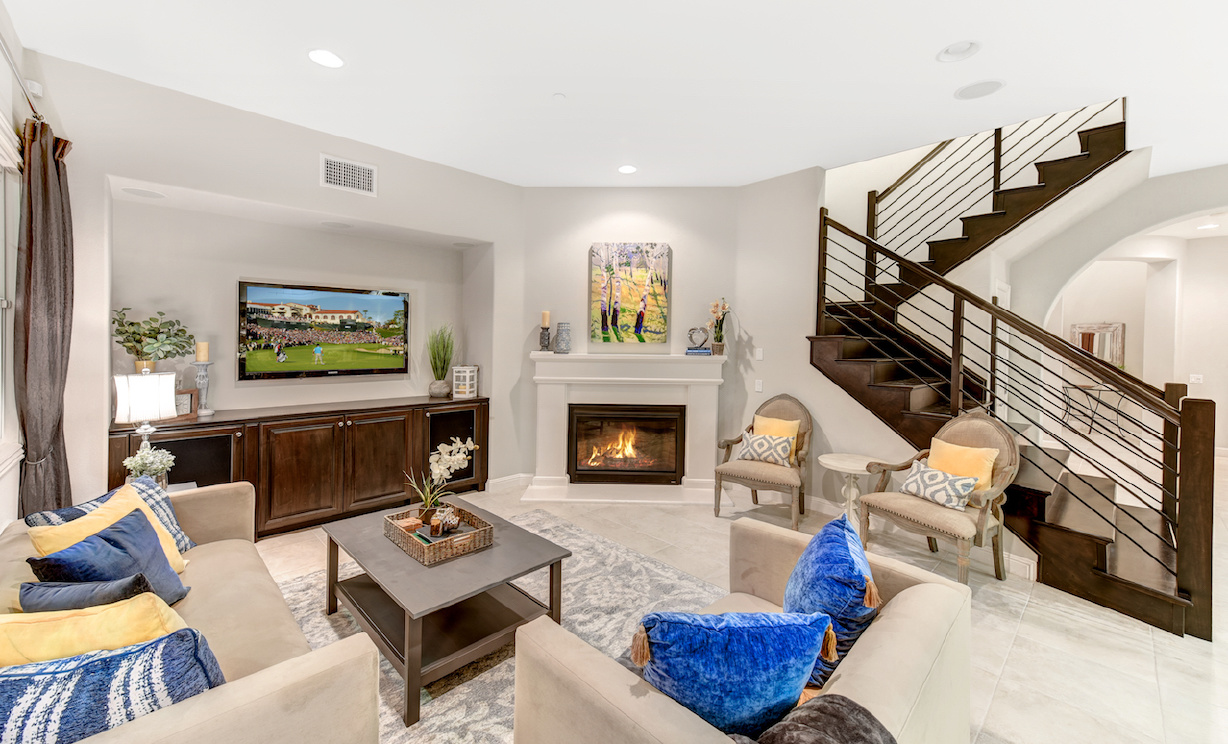 17882 Via Roma, Yorba Linda CA: